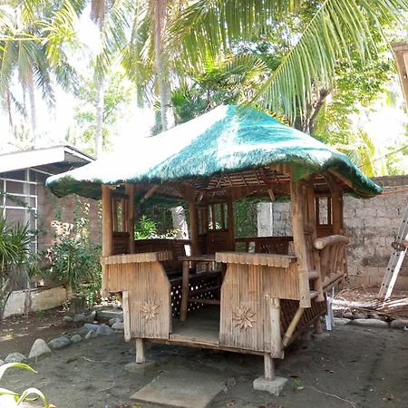 Happy Ripples Beach Resort Mabilao Eksteriør billede