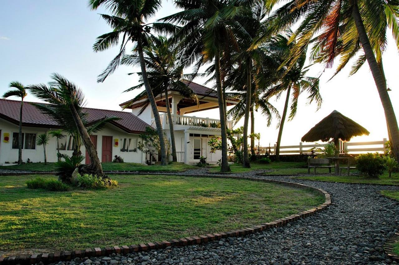 Happy Ripples Beach Resort Mabilao Eksteriør billede